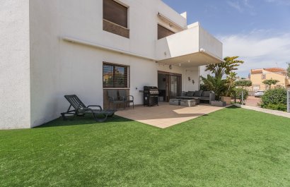 Resale - Apartment / flat - Orihuela Costa - La Zenia