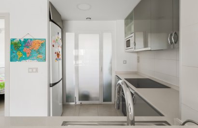 Resale - Apartment / flat - Orihuela Costa - La Zenia