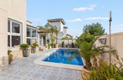 Resale - Villa - Orihuela Costa - Playa Flamenca