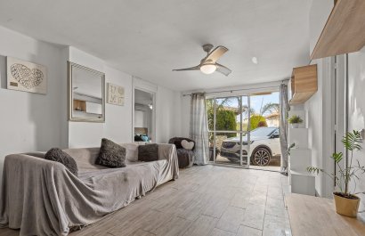 Resale - Villa - Orihuela Costa - Playa Flamenca