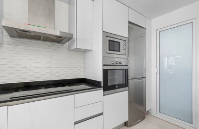 Resale - Apartment / flat - Torrevieia - Punta Prima