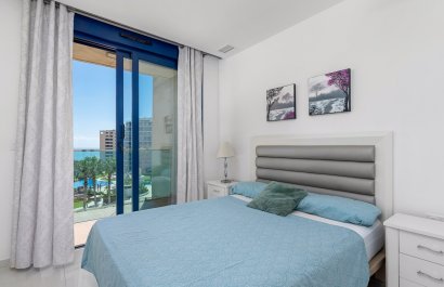 Resale - Apartment / flat - Torrevieia - Punta Prima