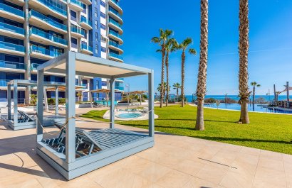Resale - Apartment / flat - Torrevieia - Punta Prima