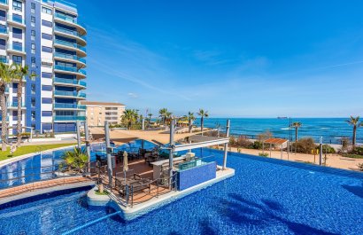 Resale - Apartment / flat - Torrevieia - Punta Prima