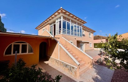 Resale - Villa - Benferri