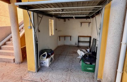 Resale - Villa - Benferri