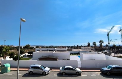 Resale - Townhouse / Duplex / Corner - Ciudad Quesada - Doña Pepa