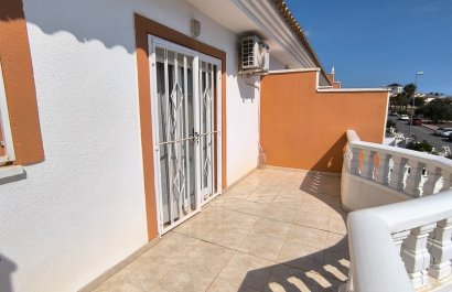 Resale - Townhouse / Duplex / Corner - Ciudad Quesada - Doña Pepa