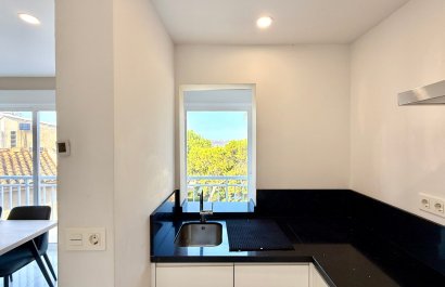 Resale - Apartment / flat - Torrevieia - Los Balcones