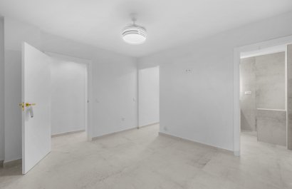 Resale - Apartment / flat - Torrevieia - El Acequión - Los Náufragos