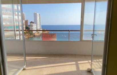 Resale - Apartment / flat - Benidorm - 1ª Linea