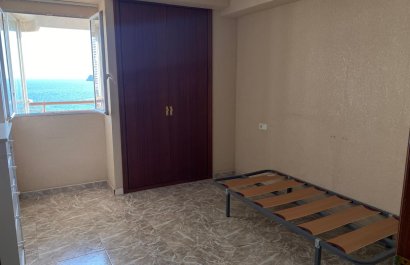 Resale - Apartment / flat - Benidorm - 1ª Linea