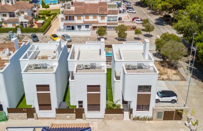 Obra nueva - Villa - Pilar de la Horadada