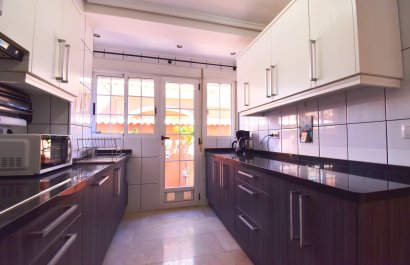 Resale - Villa - Orihuela Costa - Playa Flamenca