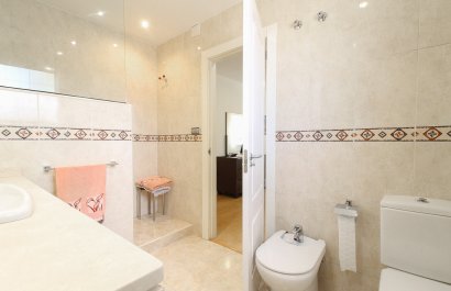 Herverkoop - Villa - San Vicente del Raspeig