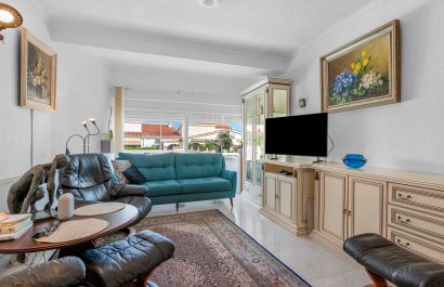 Resale - Villa - Orihuela Costa - Punta Prima