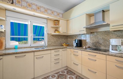 Resale - Villa - Orihuela Costa - Punta Prima