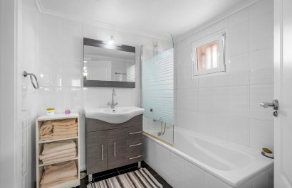 Resale - Villa - Orihuela Costa - Punta Prima