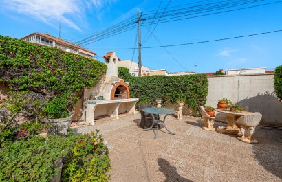 Resale - Villa - Orihuela Costa - Punta Prima