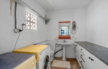 Resale - Villa - Orihuela Costa - Punta Prima