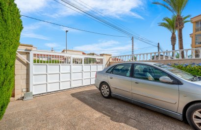Resale - Villa - Orihuela Costa - Punta Prima