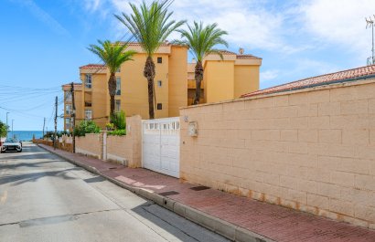 Resale - Villa - Orihuela Costa - Punta Prima