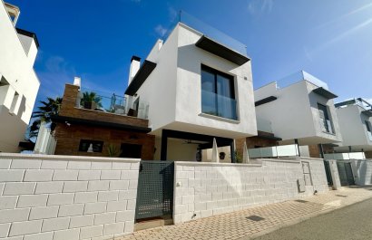 Resale - Villa - Orihuela Costa - Lomas De Cabo Roig