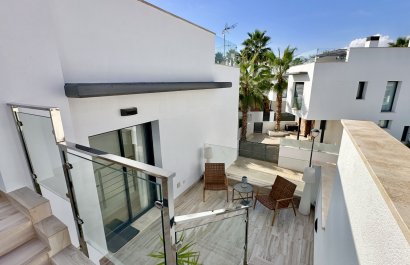 Resale - Villa - Orihuela Costa - Lomas De Cabo Roig