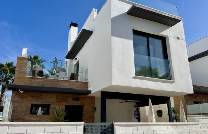 Resale - Villa - Orihuela Costa - Lomas De Cabo Roig