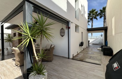 Resale - Villa - Orihuela Costa - Lomas De Cabo Roig