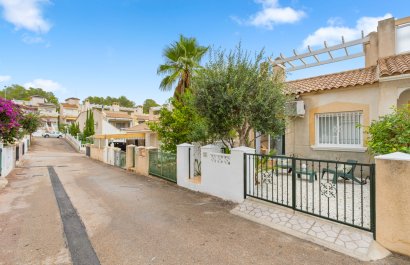Resale - Townhouse / Duplex / Corner - Orihuela Costa - Villamartín