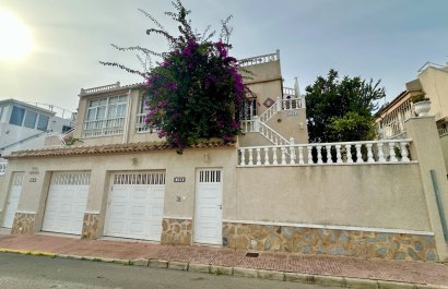 Resale - Townhouse / Duplex / Corner - Orihuela Costa - Los Altos