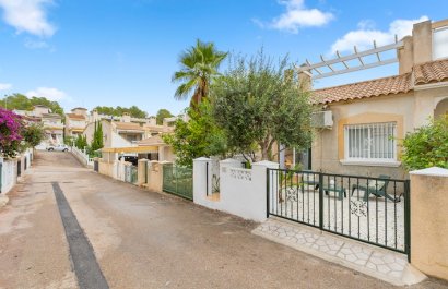Resale - Townhouse / Duplex / Corner - Villamartín - Monte Golf