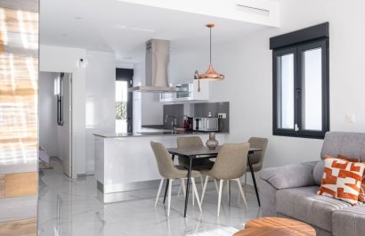 Resale - Villa - Torrevieia - La Siesta