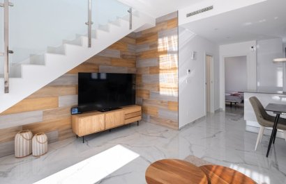 Resale - Villa - Torrevieia - La Siesta