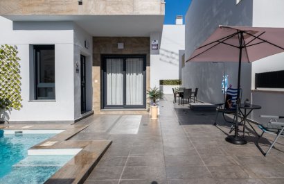 Resale - Villa - Torrevieia - La Siesta