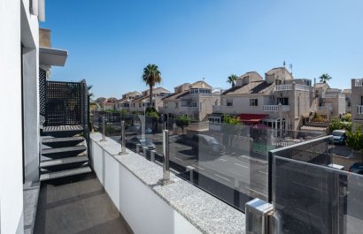 Resale - Villa - Torrevieia - La Siesta