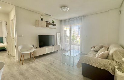 Resale - Apartment / flat - Orihuela Costa - Villamartín