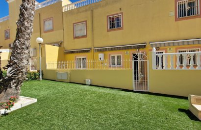 Resale - Townhouse / Duplex / Corner - Orihuela Costa - Villamartín