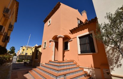 Resale - Townhouse / Duplex / Corner - Algorfa - La finca Golf