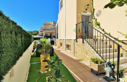 Resale - Townhouse / Duplex / Corner - San Miguel de Salinas