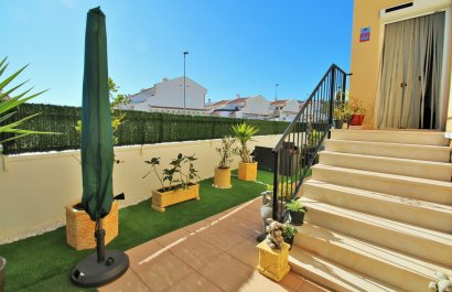 Resale - Townhouse / Duplex / Corner - San Miguel de Salinas
