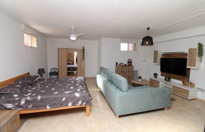 Resale - Townhouse / Duplex / Corner - San Miguel de Salinas