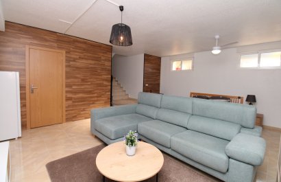 Resale - Townhouse / Duplex / Corner - San Miguel de Salinas