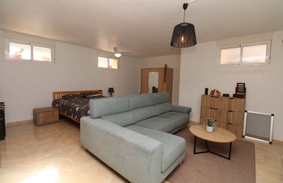 Resale - Townhouse / Duplex / Corner - San Miguel de Salinas