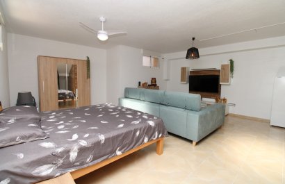 Resale - Townhouse / Duplex / Corner - San Miguel de Salinas