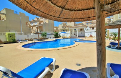 Resale - Townhouse / Duplex / Corner - San Miguel de Salinas