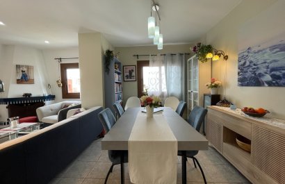 Resale - Apartment / flat - Almoradí - Center
