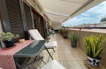 Resale - Apartment / flat - Almoradí - Center