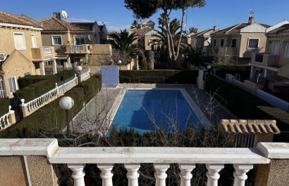 Resale - Villa - Torrevieia - Torrevieja